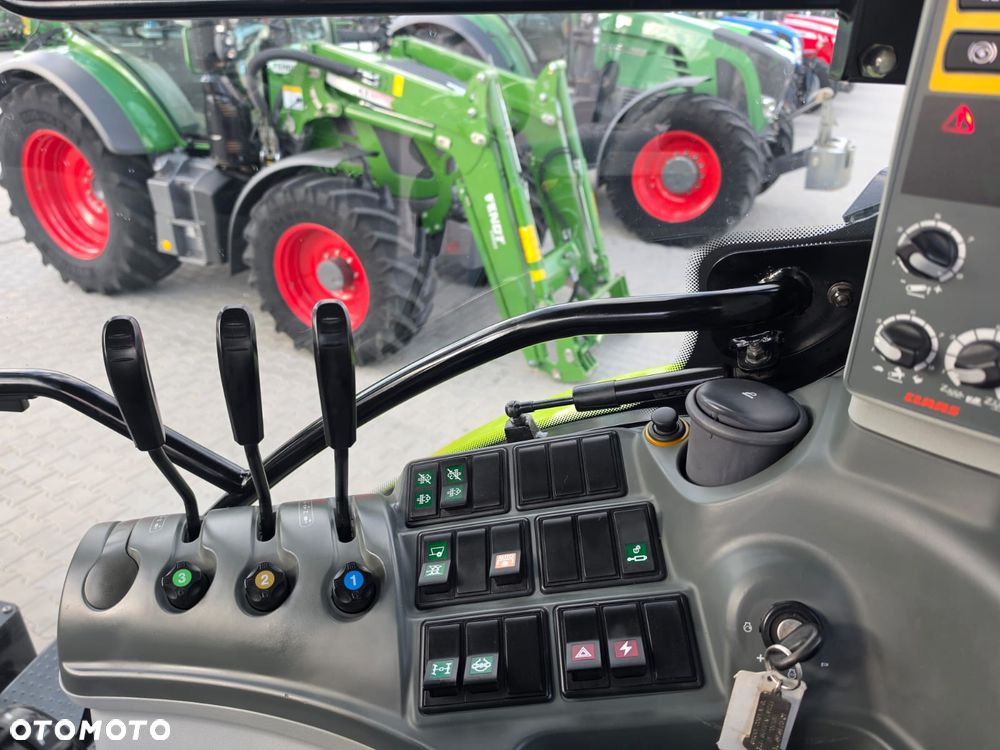 Claas Arion 640 CIS - 16