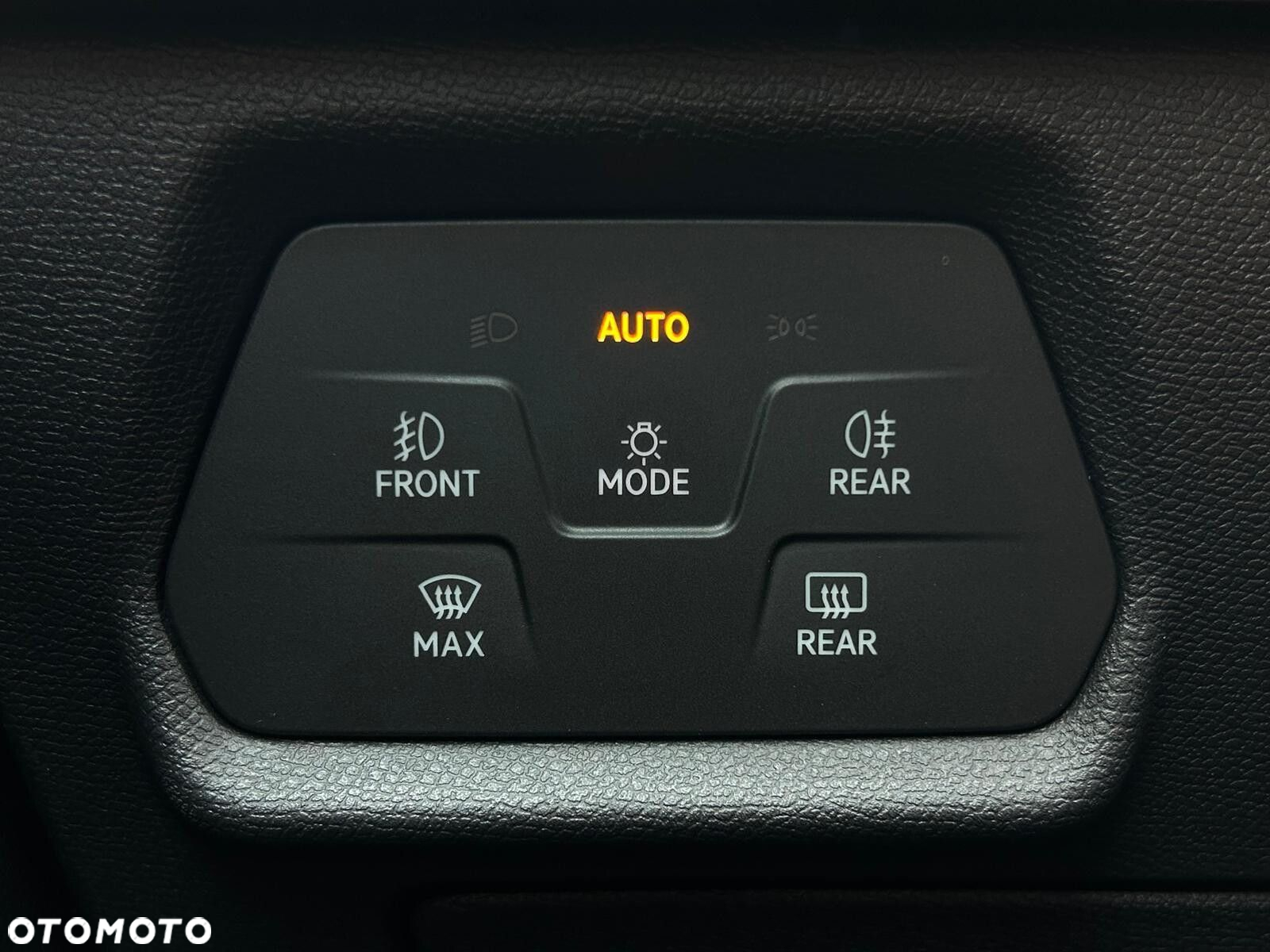 Cupra Leon 2.0 TSI DSG - 19