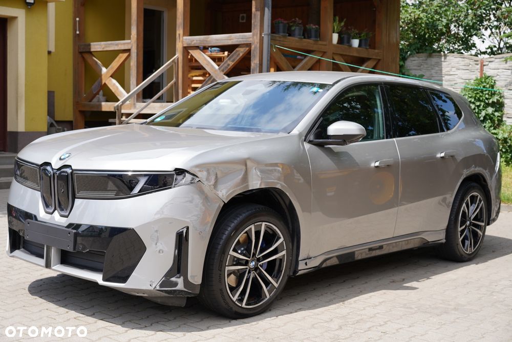 BMW iX3 - 3