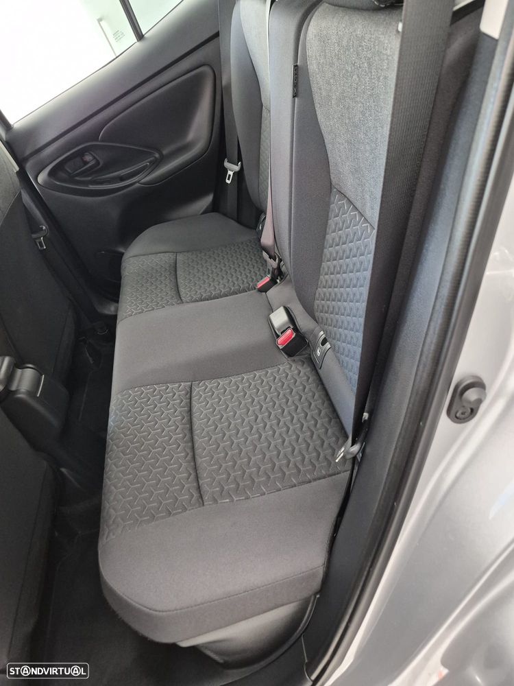 Toyota Yaris Cross 1.5 HDF Comfort Plus - 17