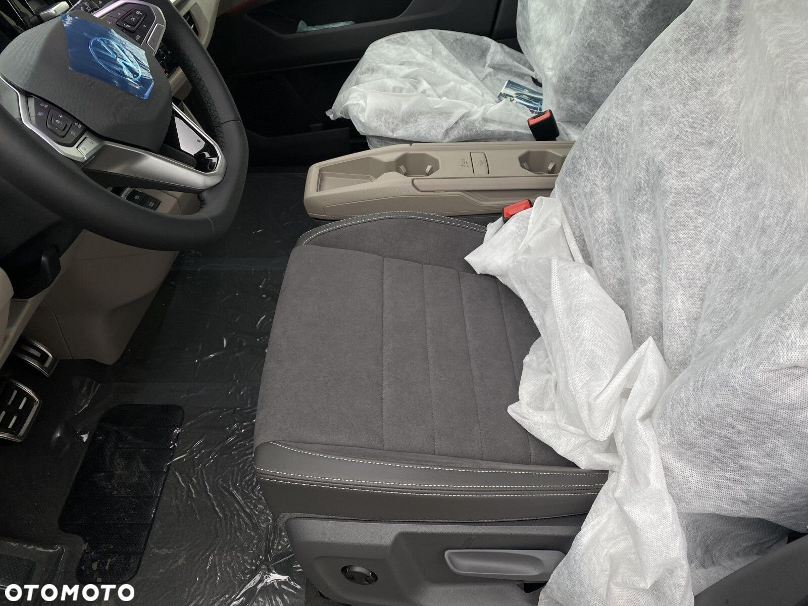 Volkswagen Multivan 2.0 TDI L1 Style DSG - 12