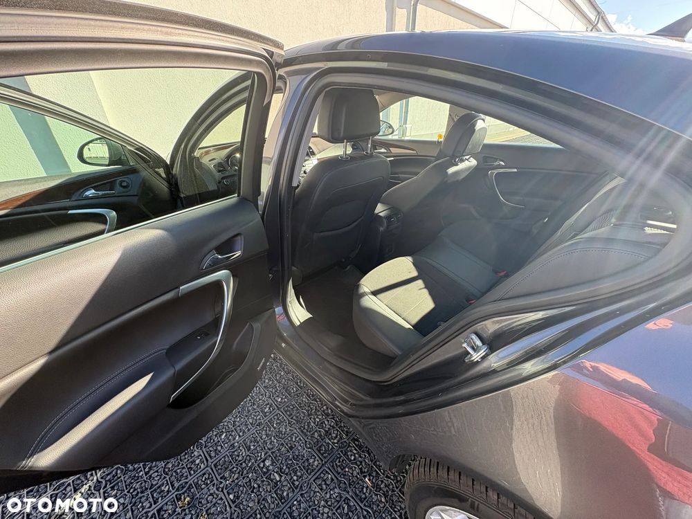 Opel Insignia - 19