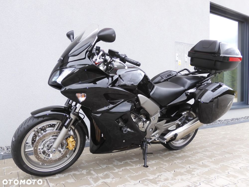 Honda CBF - 2