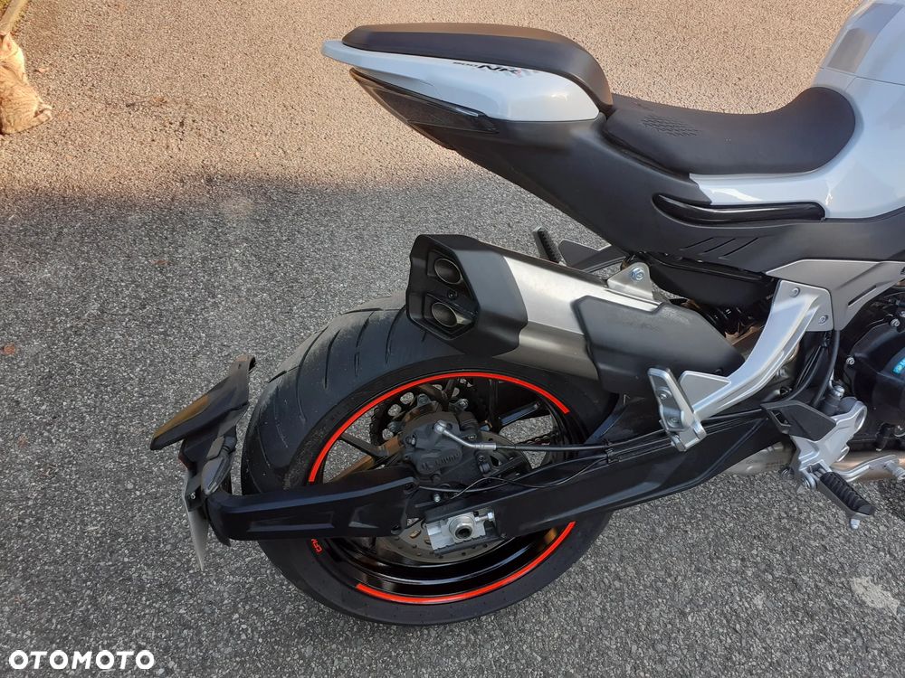 CFMoto 800NK - 12