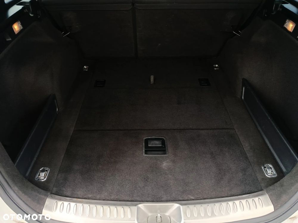 Hyundai i40 Kombi blue 1.7 CRDi DCT Premium - 22