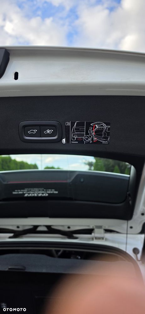 Volvo XC 40 ver-d3 - 26