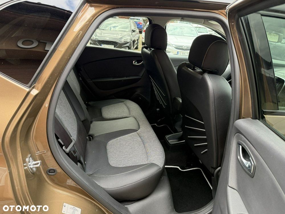 Renault Captur - 22