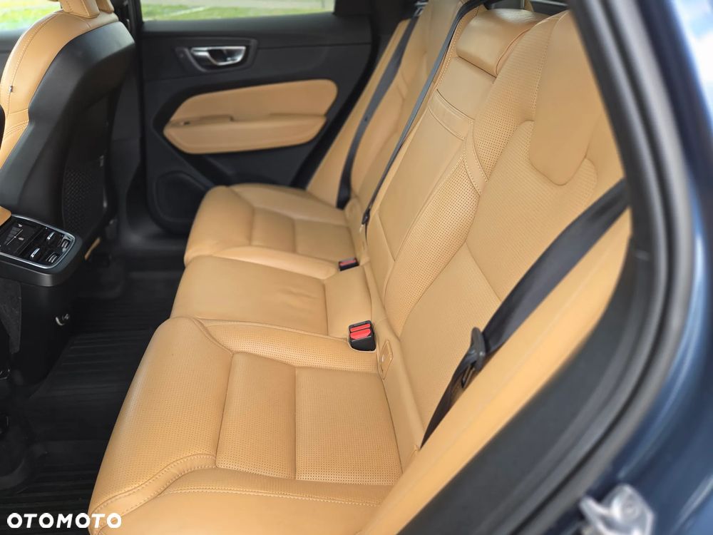 Volvo XC 60 T6 AWD Inscription - 16