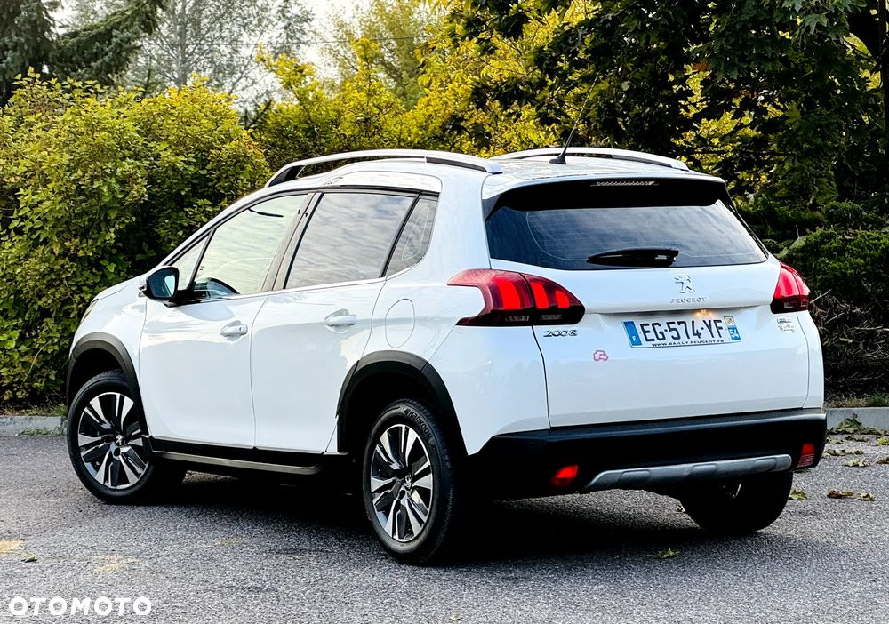 Peugeot 2008 - 6