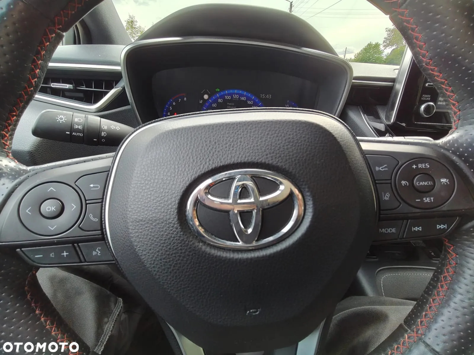 Toyota Corolla 2.0 Hybrid GR Sport - 11