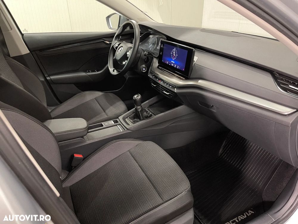 Skoda Octavia 1.5 TSI Ambition - 11