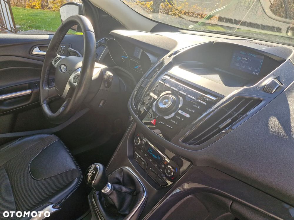 Ford Kuga 2.0 TDCi 4x4 Titanium - 4