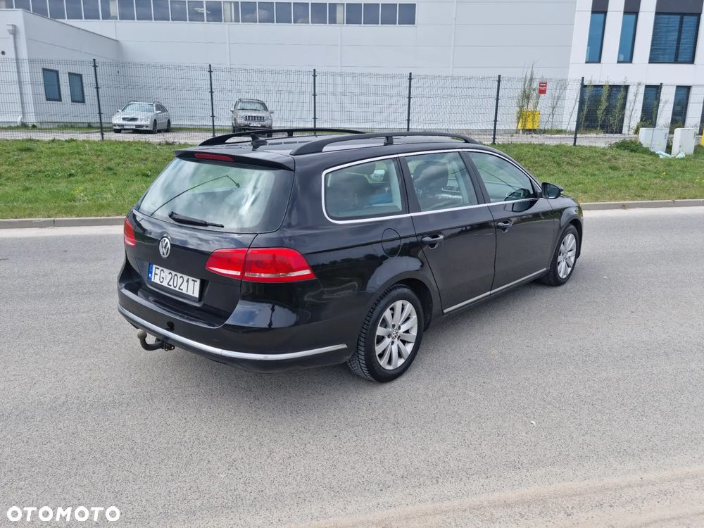 Volkswagen Passat 2.0 TDI DSG Comfortline - 5
