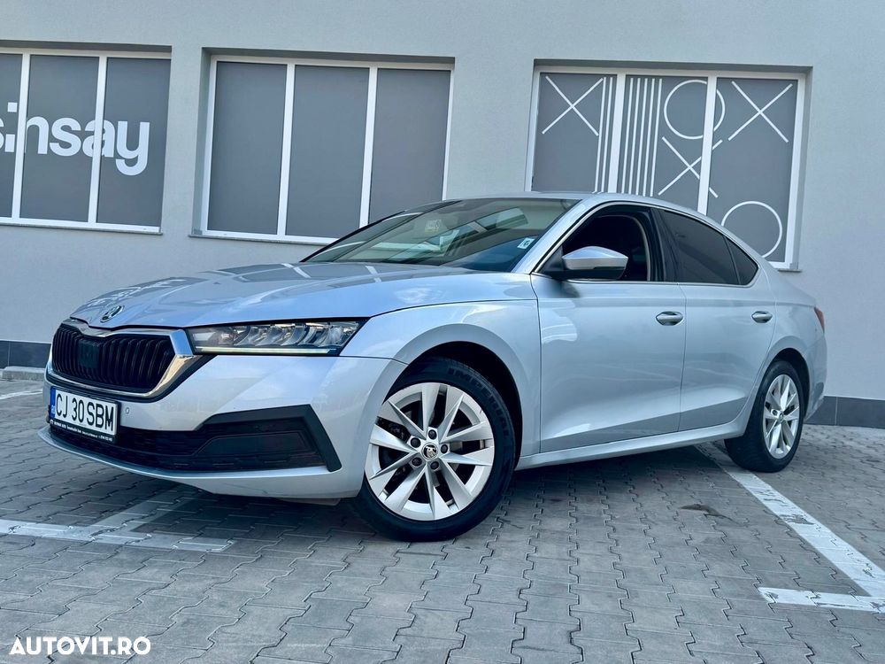 Skoda Octavia 2.0 TDI DSG Premium Edition - 1