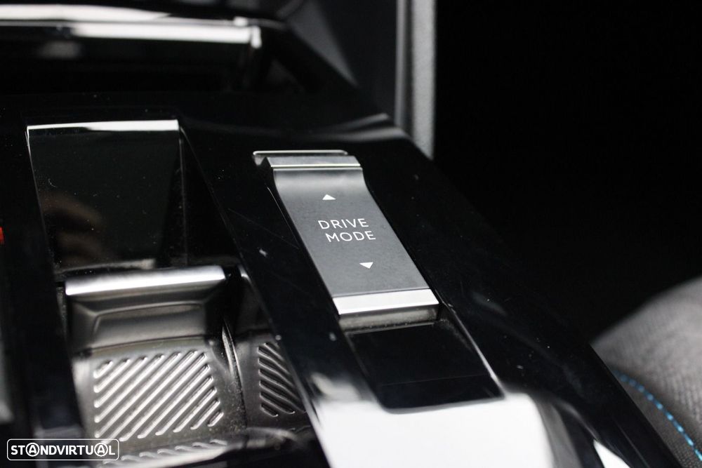 Citroën C4 X 1.2 PureTech Max EAT8 - 27