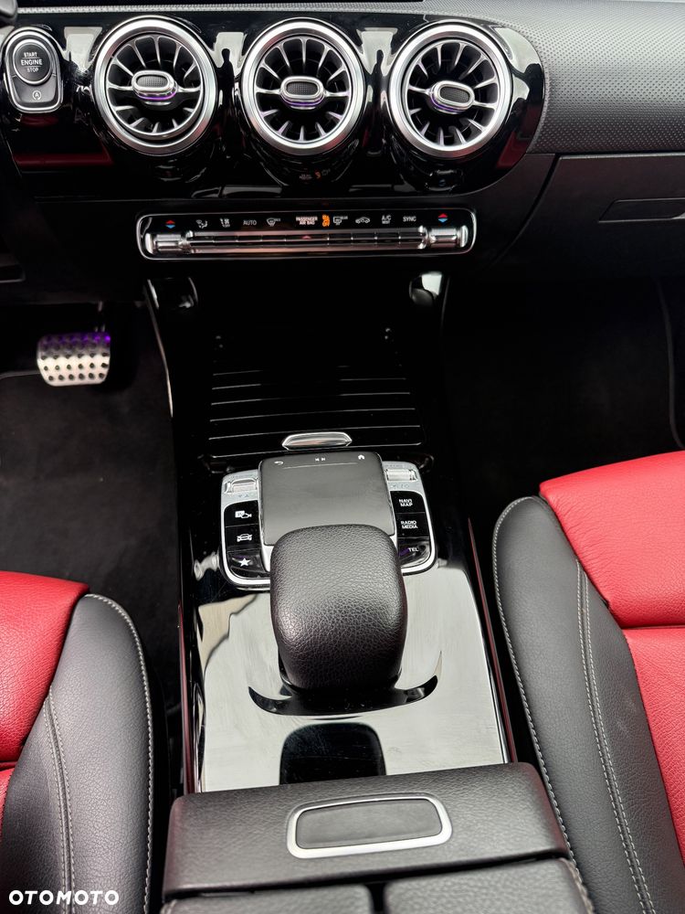 Mercedes-Benz Klasa A 250 4Matic 7G-DCT Edition 19 - 10