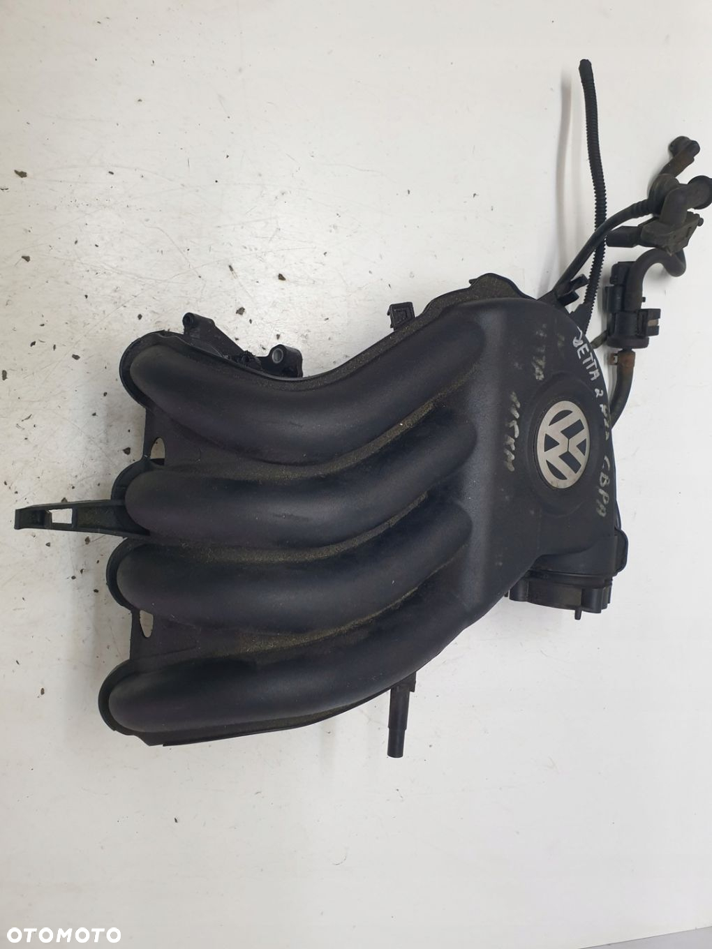 KOLEKTOR DOLOTOWY VW JETTA 2.0 BENZYNA 06G133185P - 2