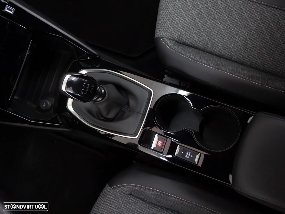 Peugeot 2008 1.2 PureTech Allure - 30