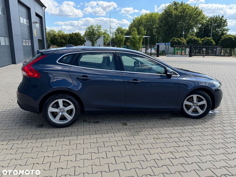 Volvo V40 D2 - 21