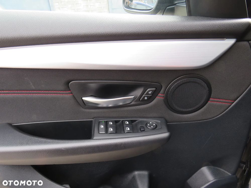 BMW Seria 2 218d Sport-Aut Luxury Line - 28