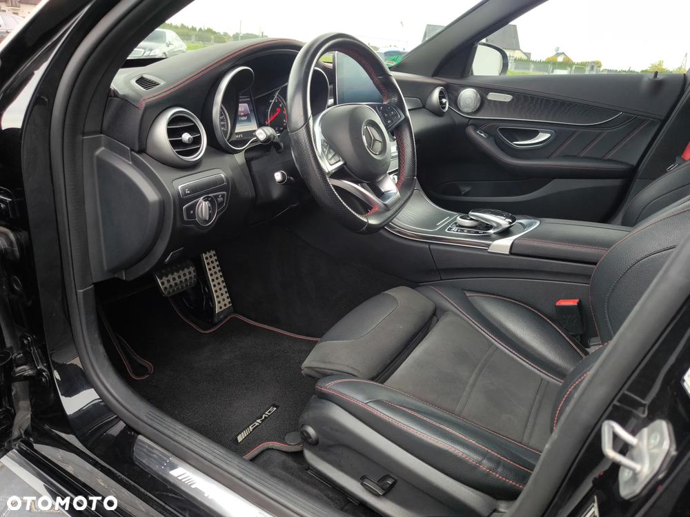 Mercedes-Benz Klasa C AMG 43 4-Matic - 4