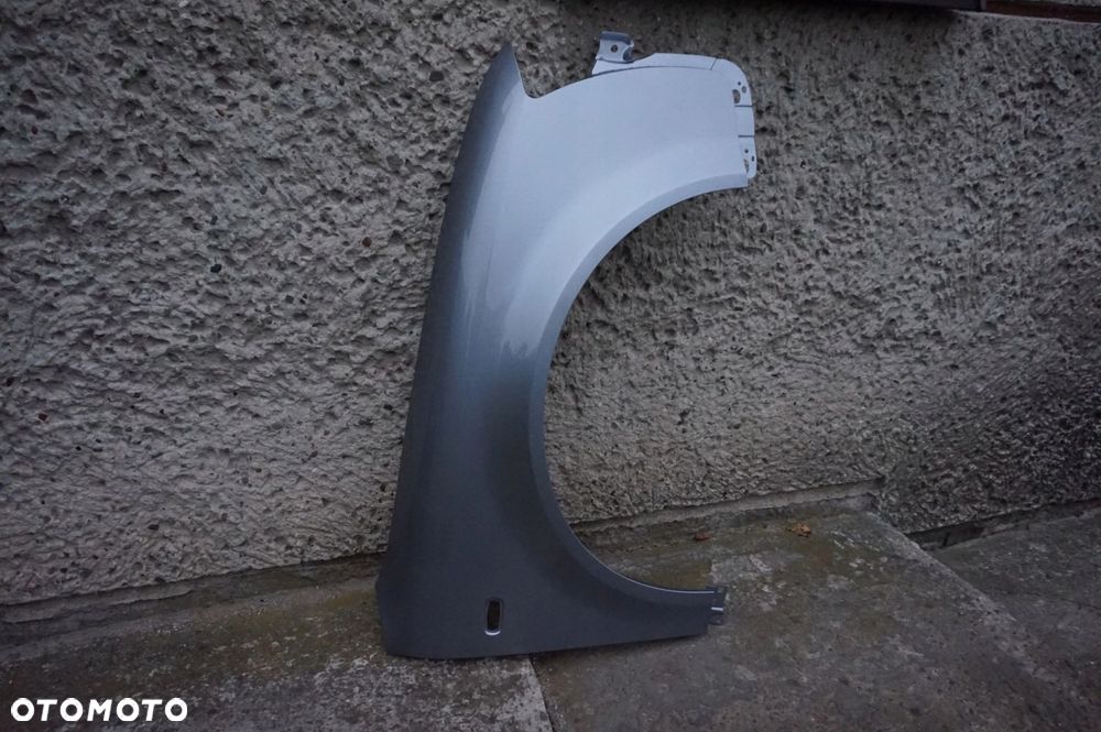 BŁOTNIK PRZEDNI PRAWY AUDI A4 B6 LY7H 00/04r - 2