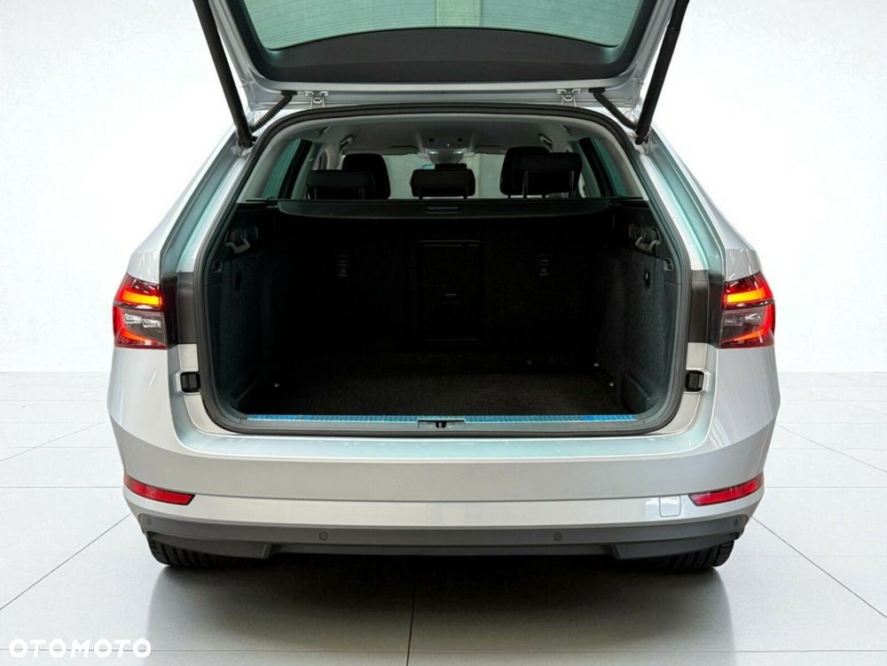 Skoda Superb 1.5 TSI Style DSG - 11