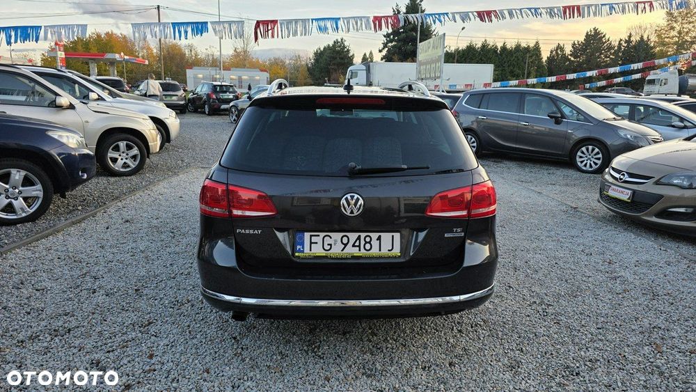 Volkswagen Passat - 14