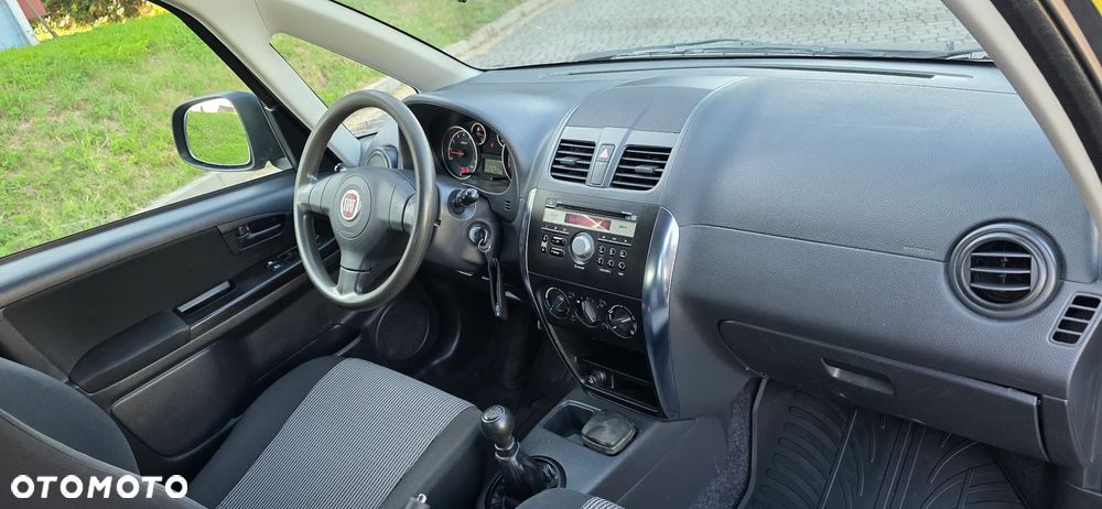Fiat Sedici - 8