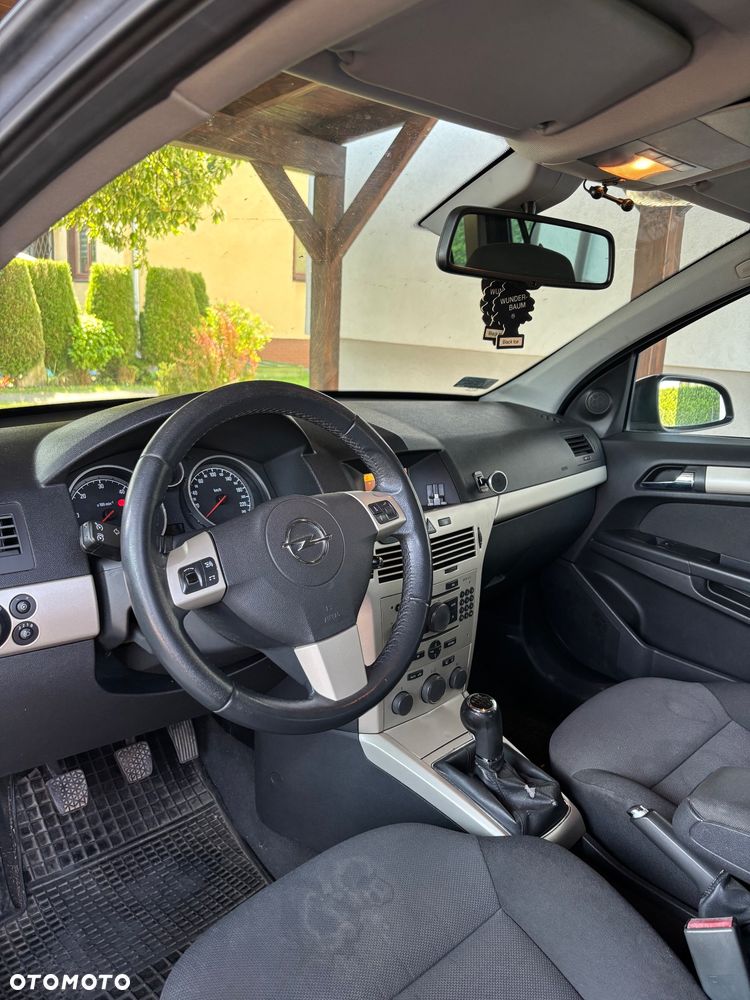 Opel Astra 1.9 CDTI - 5