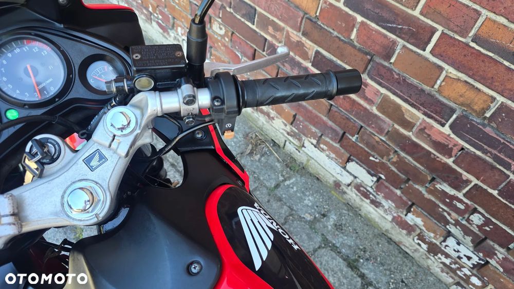 Honda CBR - 17