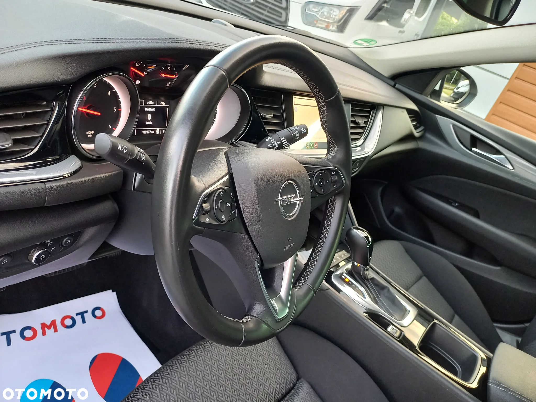 Opel Insignia 2.0 CDTI automatik Business Edition - 23