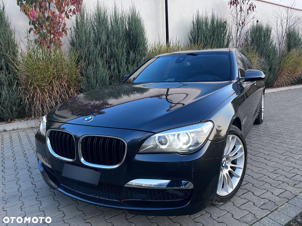 BMW Seria 7 750i Edition Exclusive - 12