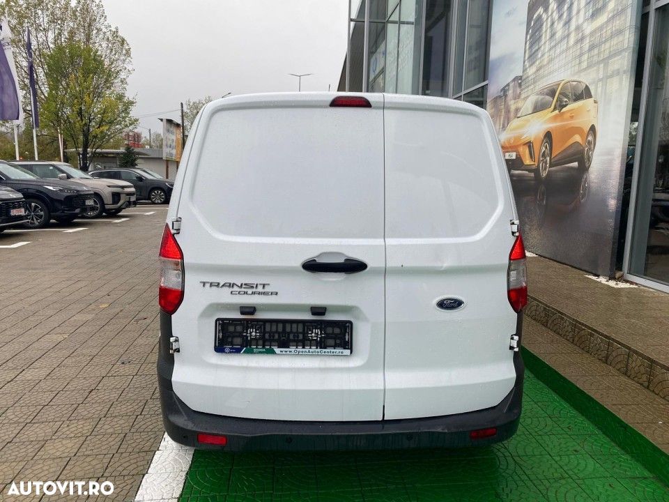 Ford Transit Courier - 7