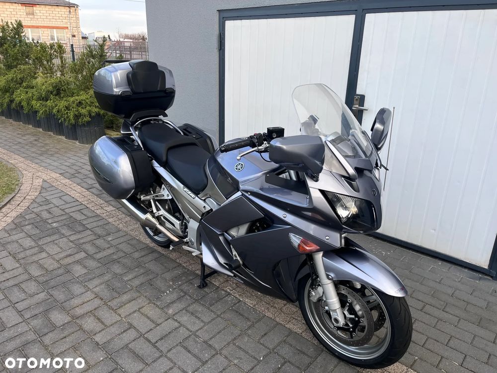 Yamaha FJR - 26