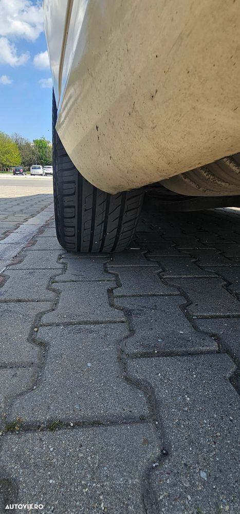 Mercedes-Benz E 200 BlueTEC 7G-TRONIC Edition - 9