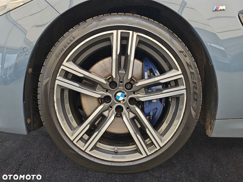 BMW Seria 8 - 10