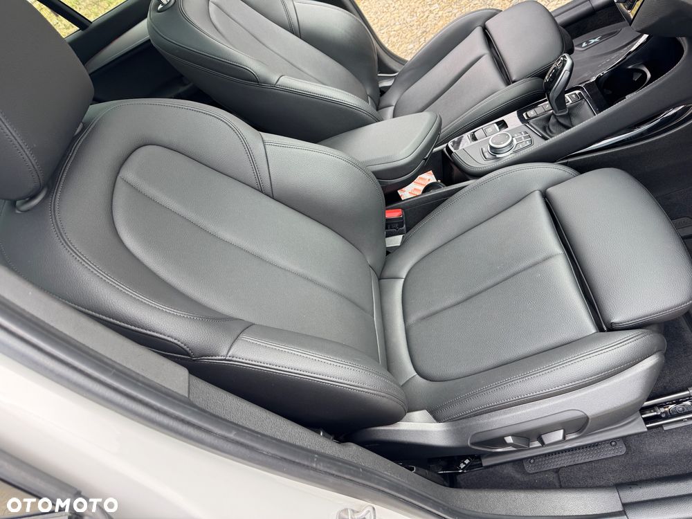 BMW X1 xDrive28i Sport Line - 22
