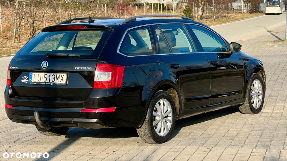 Skoda Octavia 1.6 TDI (Green tec) DSG Ambition - 3