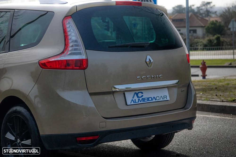 Renault Scénic 1.5 dCi Bose Edition SS - 19