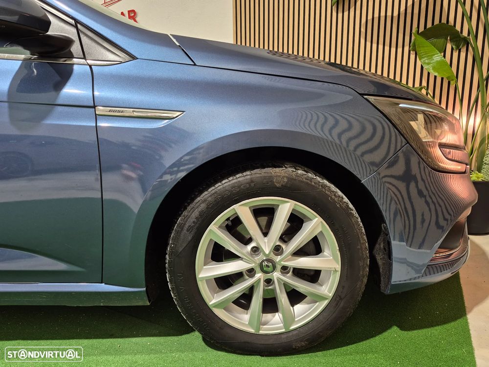 Renault Mégane Sport Tourer 1.5 Blue dCi Limited - 4