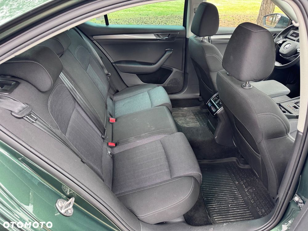 Skoda Superb 2.0 TSI Style DSG - 17