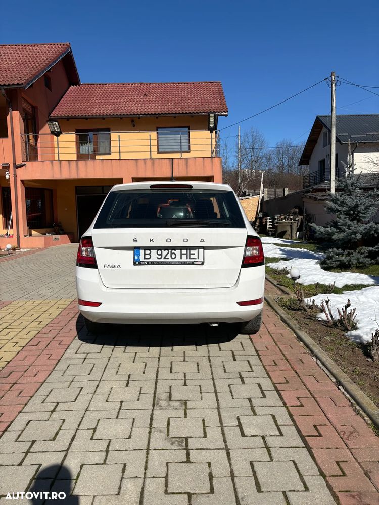 Skoda Fabia 1.0 TSI Ambition - 4