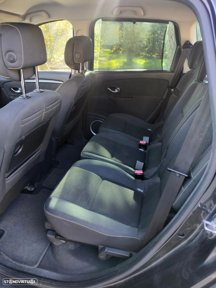 Renault Grand Scénic 1.5 dCi Dynamique S 7L - 25