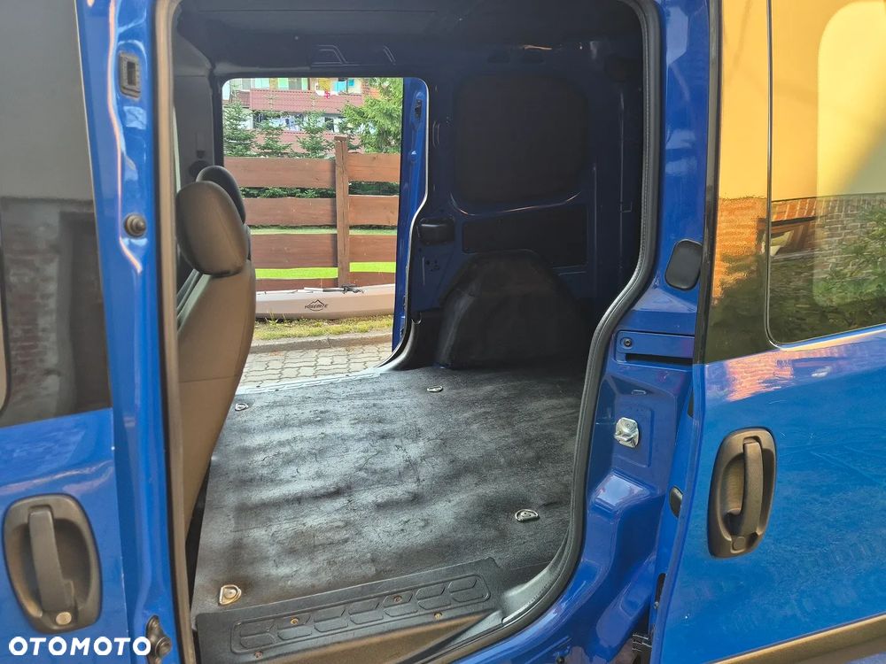 Opel Combo - 14