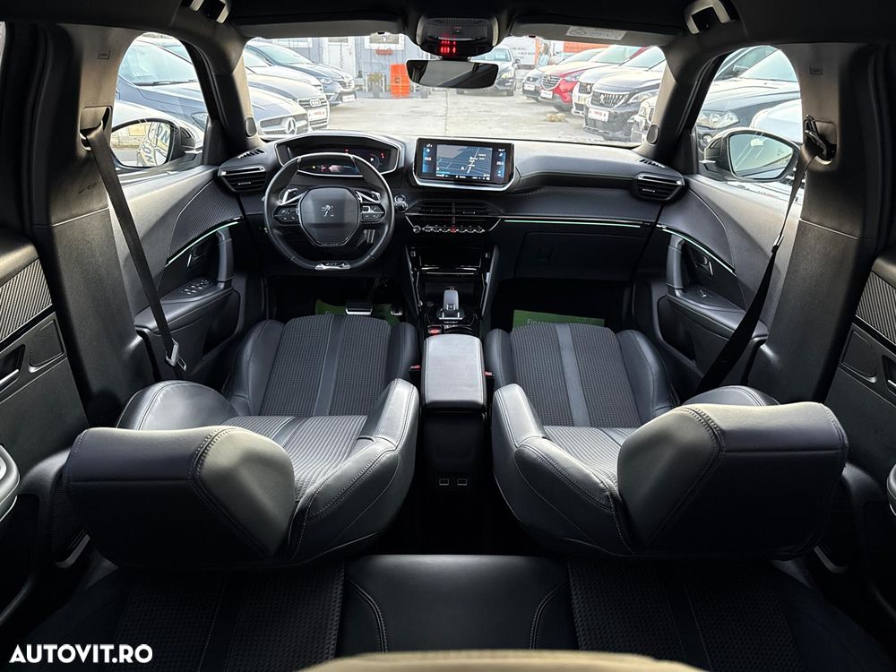 Peugeot 2008 PureTech 130 EAT8 GT Pack - 7