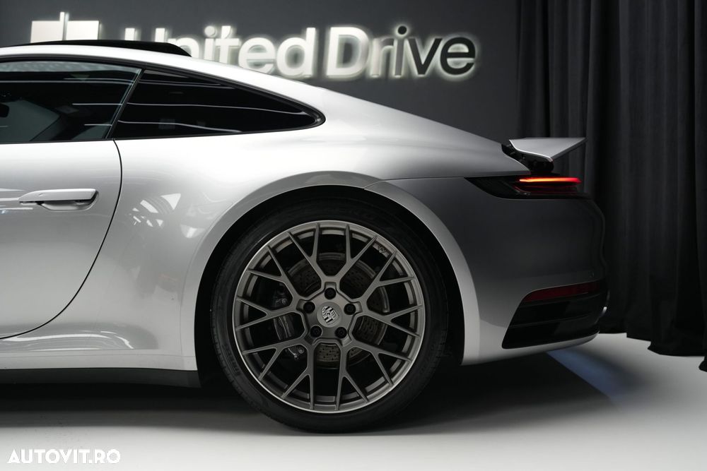 Porsche 911 - 12