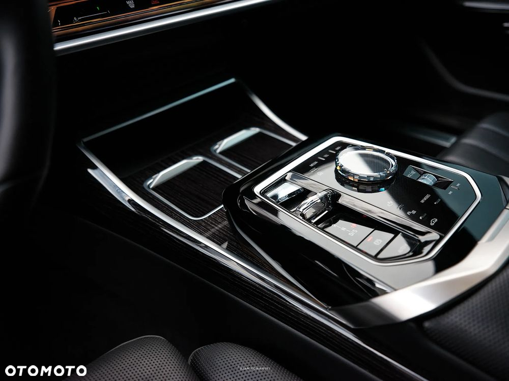 BMW Seria 7 - 7