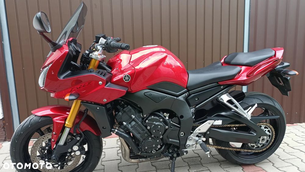 Yamaha FZ - 18