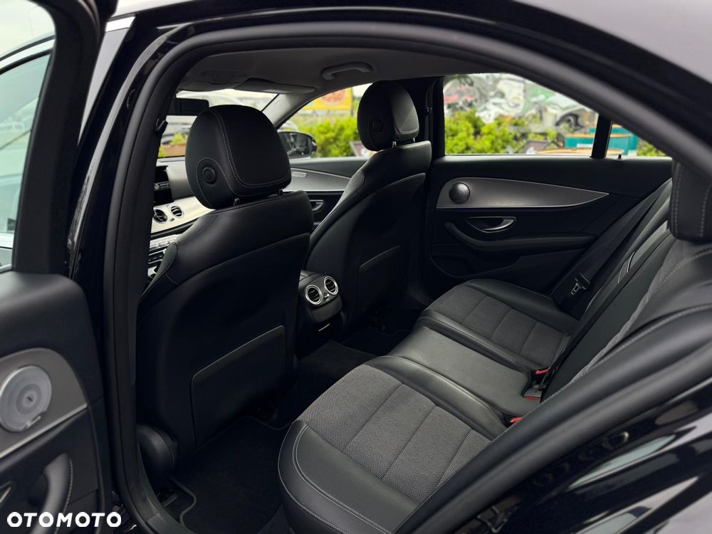 Mercedes-Benz Klasa E 200 9G-TRONIC Avantgarde - 19